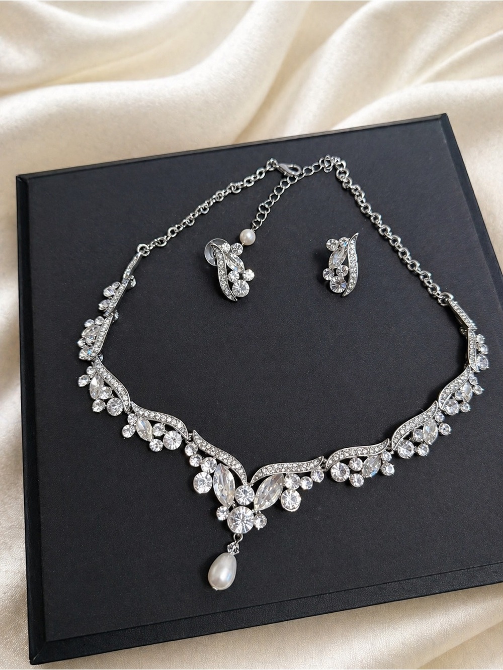 Elegant Silver Crystal Necklace and Earring Set with Pearl Drop